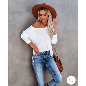 NWOT VICI Breckenridge Thermal Contrast Top ~ Medium